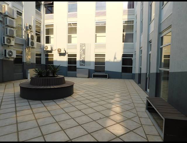 436M² OFFICE TO LET IN CRAIGHALL
